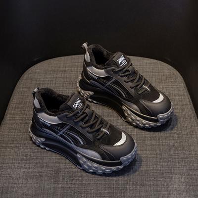 Кроссовки папы 2025 весна новые маленькие белые туфли студентки интернет-знаменитости повседневная мода универсальные толстая подошва увеличение роста женская обувь