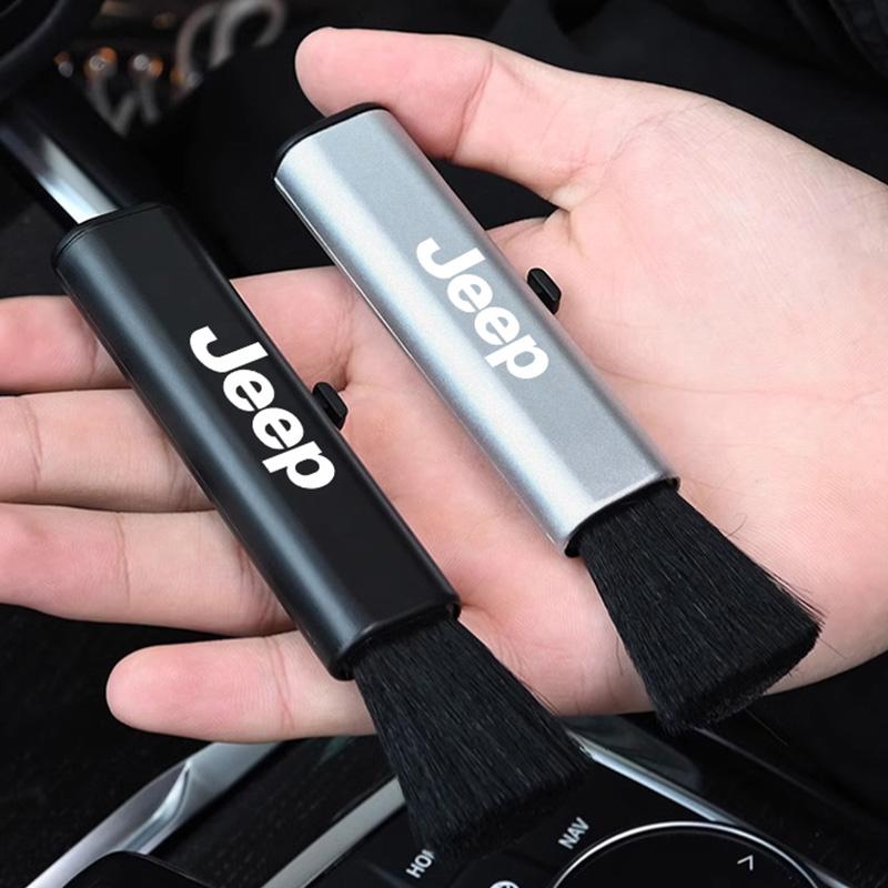 For Jeep 1Pcs Car Interior Cleaning Brush Air Vent Dust Removal Tools For Jeep Grand Cherokee Wrangler JK Gladiator Compass R