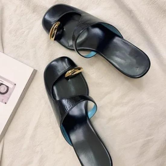 Женские тапочки с круглым носком для женщин с полыми металлическими носками, полутапочки на танкетке, женские мюли из натуральной кожи, повседневная пляжная обувь