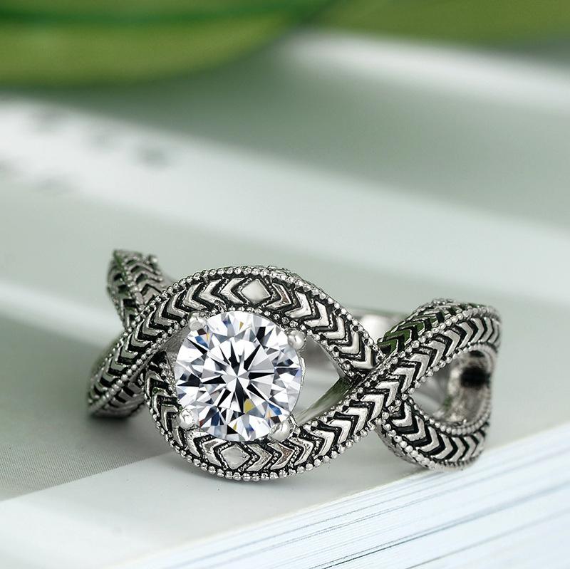 8 Character Retro Pattern Round Zircon Ring, Ring, Ring