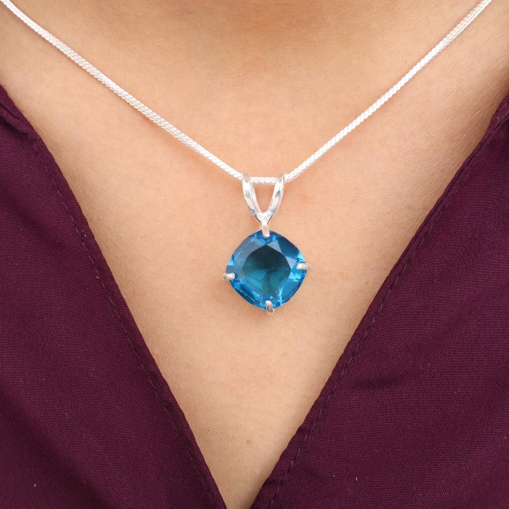 Швейцарский голубой топаз Драгоценный камень 925 Стерлинговое серебро Ювелирное изделие Ручной работы Подвеска 0,93'' PP-62-2