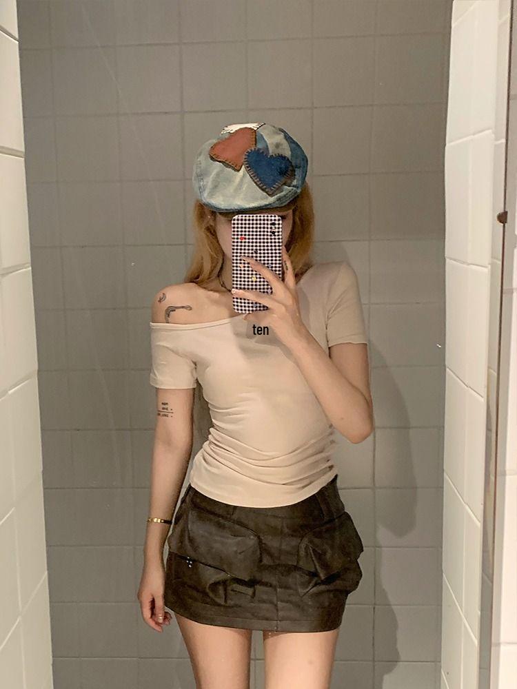 Весна 2025 Женская футболка с открытыми плечами, облегающего кроя - Однотонная, пуловер с короткими рукавами