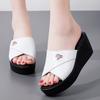 Женские белые шлепанцы, летние уличные нарядные туфли с открытым носком на толстой танкетке, повседневные тапочки на толстой подошве, большие размеры