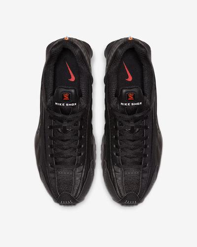 Nike Кроссовки для бега Shox R4 Triple Женские AR3565-004 Черный Размер