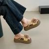 Two-color Flower Platform Slippers Women's Fashion Outer Wear Flat Bottom Non-slip Versatile Student Fashion Beach Cool Slippers