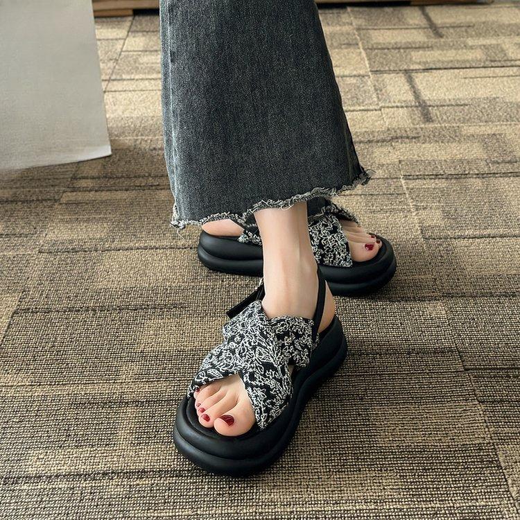 Летние римские сандалии для походов на толстой подошве для женщин