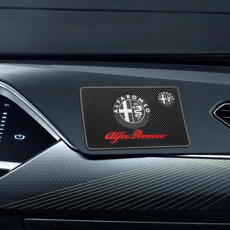 GMSBD1 Car Non-Slip Mat Auto Silicone Interior Dashboard Phone Anti-Slip Storage Mat Pads For Alfa Romeo Giulia Stelvio MiTo Giulietta