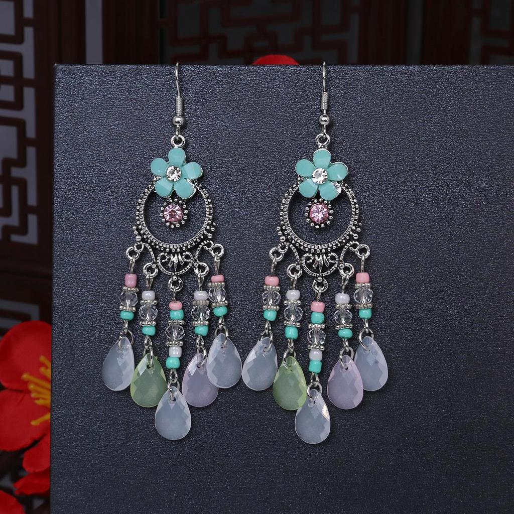 Серьги-кисточки с рисовыми бусинами и каплями воды в стиле бохо - этнический стиль, яркая индивидуальность