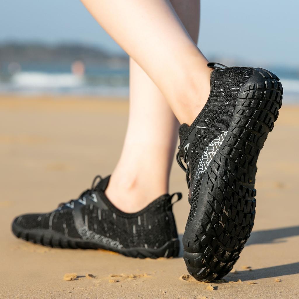 Unisex Swimming Water Shoes Women Men Barefoot Beach Shoes Breathable Sport Shoe Quick Dry River Sea Aqua Sneakers Beach Sneaker