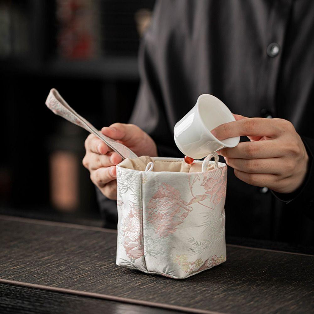Storage Bag Teacup Cloth Pouch Makeup Bag Embroidered Handbag Hanfu Brocade Storage Bag  Outdoor