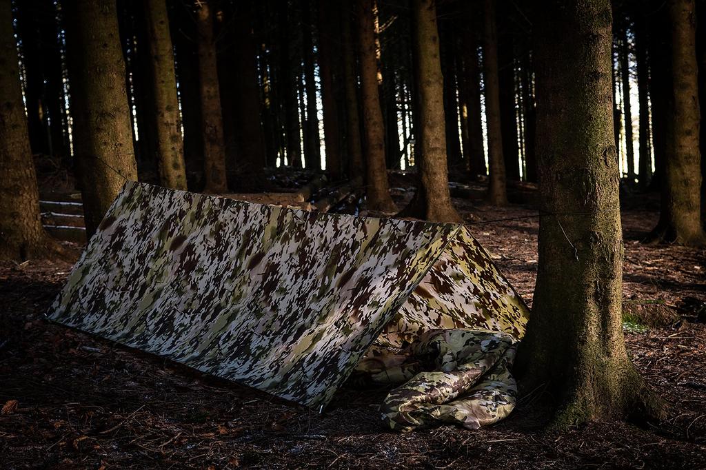 Snugpak Stasha Камуфляж Terrain Водонепроницаемый военныйStorage Shelter для кемпинга на открытом воздухе Японский [Снят с производства] Тент, (Официальный продукт)