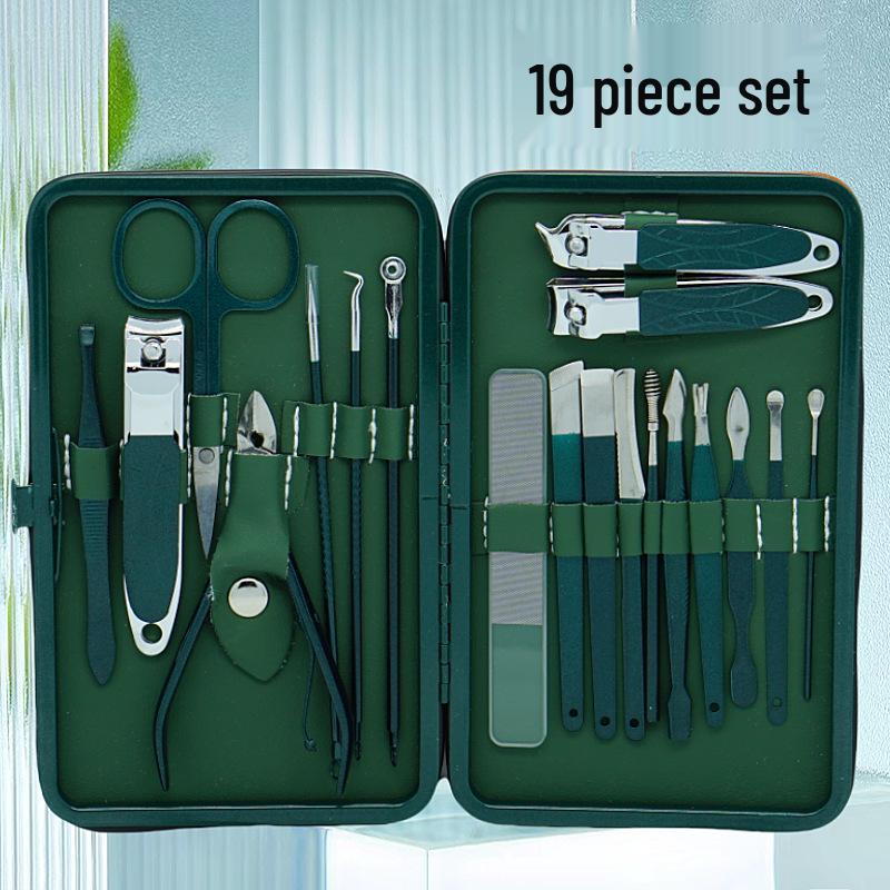 18-Piece Deep Emerald Beauty Set: Manicure, Eyebrow & Foot Care