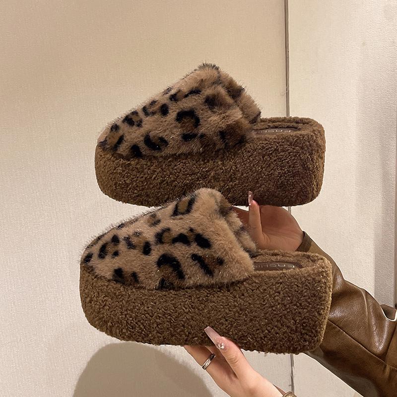 Winter High Heel Modern Slippers Flat with Outside 2024 High Quality Women's Shoes Pull On Leopard Shallow Novelty Slippers