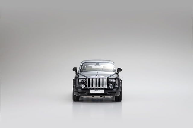 Kyosho Оригинальный Phantom EWB Готовый продукт 1/18 Rolls-Royce Черный/Серебристый