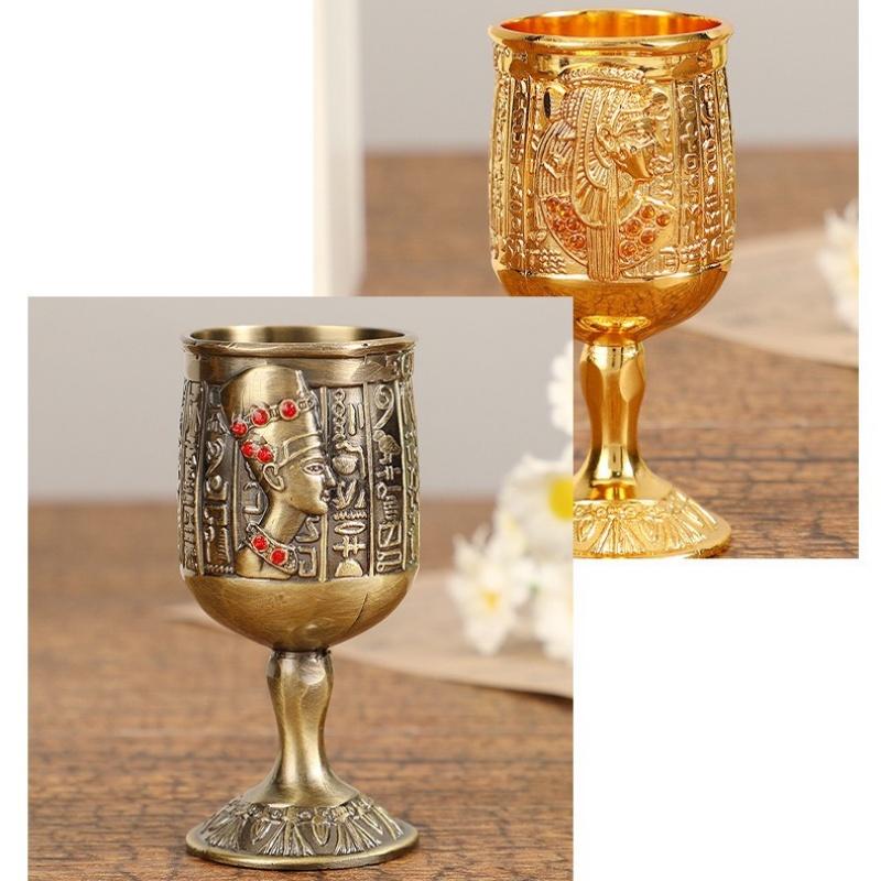 Европейский рюмочка, Сплав Легкая роскошь Резной узор Бокал, Ретро Мини стакан для водки, Креативный подарок Домашний декор, 1 шт.