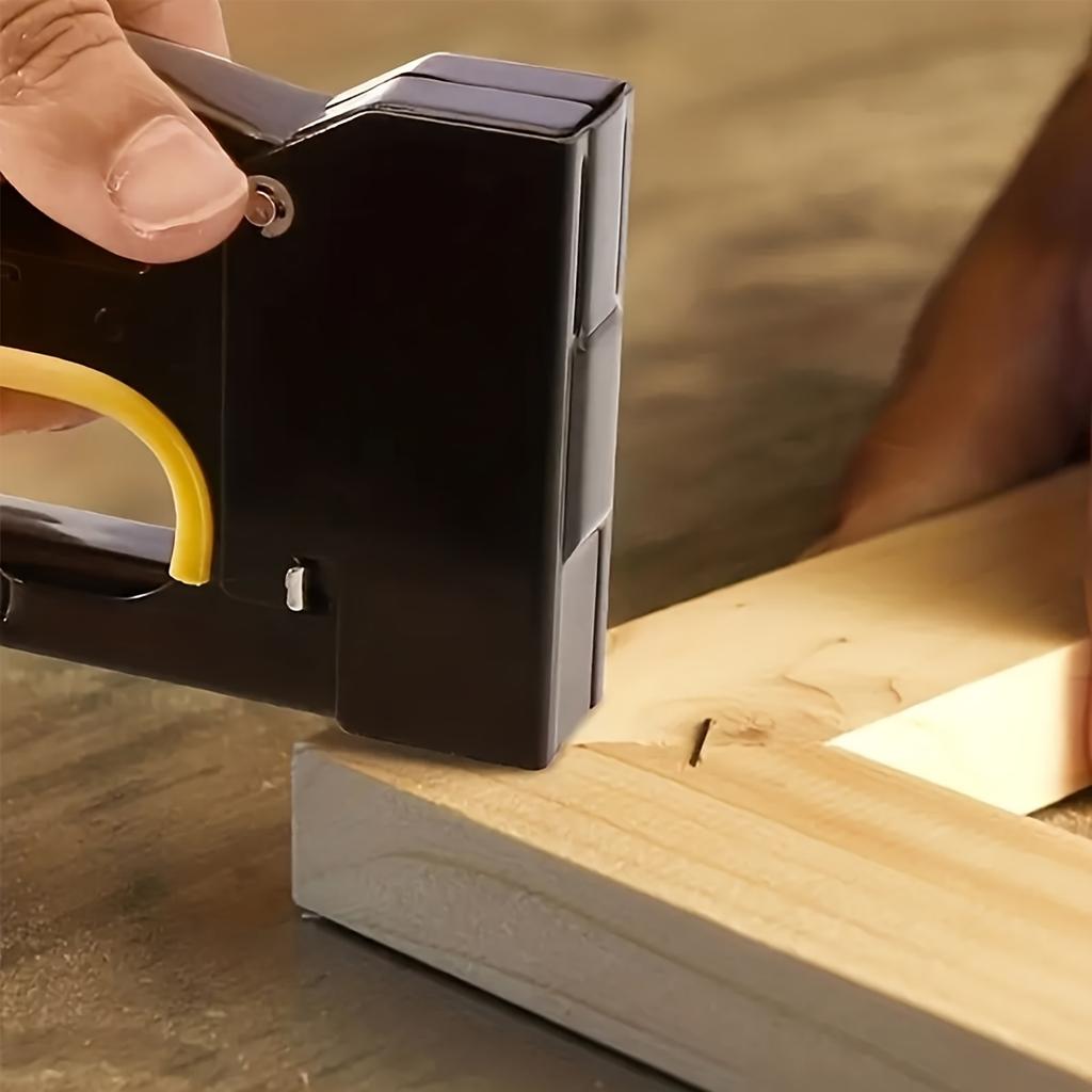 Professional Heavy Duty Staple Gun for Upholstery Wood Wire Mesh Cables DIY Portable Manual Nail Gun Straight U-shaped Gun