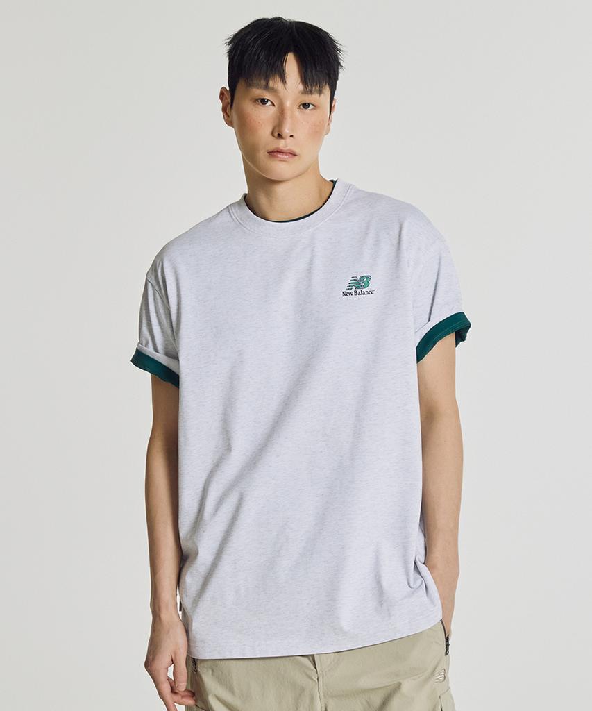 New Balance Nbneg21513 / Uni Nb Friends Футболка с коротким рукавом с графическим принтом Земля (Светло-серый)