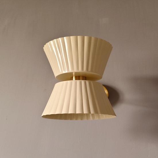Pair Of 1950s Brass Diabolo Wall Sconce Mid-Century Italian Stilnovo wall fixture