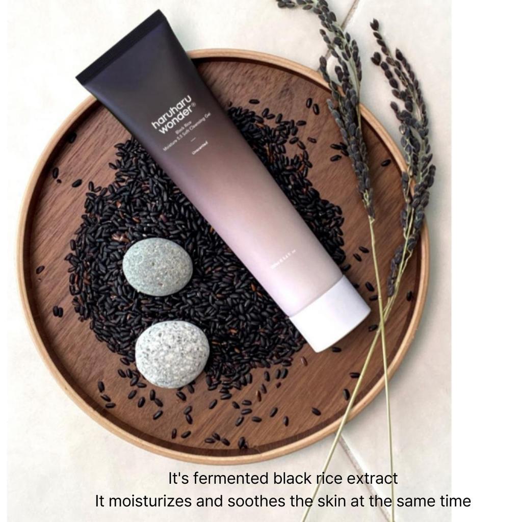 HARUHARU WONDER Увлажняющий мягкий очищающий гель с черным рисом 5.5 100 мл