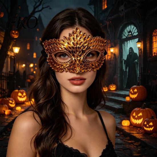Comfortable Fit Face Mask Rhinestone Masquerade Mask, Adjustable Eye for Halloween Party Ball Gala Women Cosplay, Sparkling Hollow Costume Dance Photo