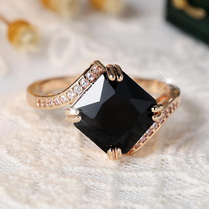 Luxury Black Square Zircon Rings for Women Vintage Gold Color Wedding Jewelry Exquisite Daily Gift