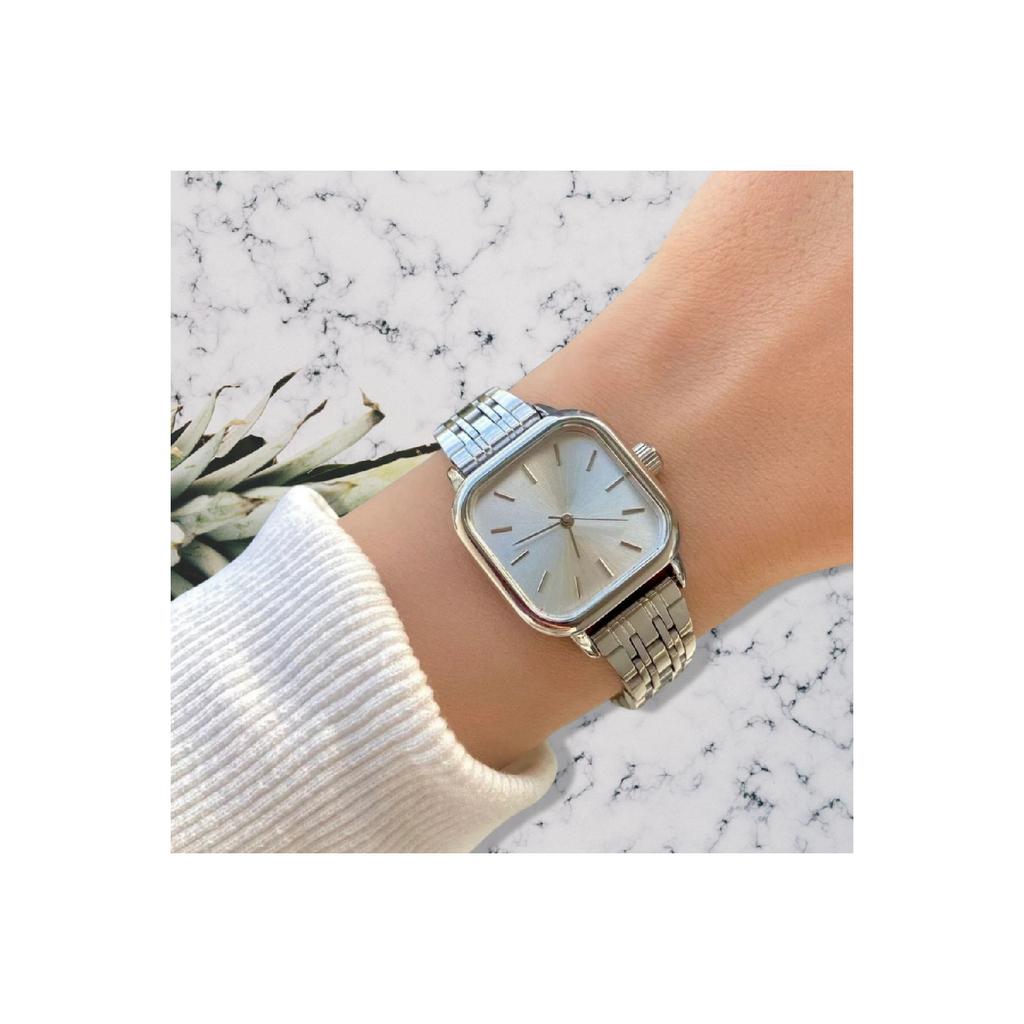 Retro Strap Women's Wristwatch