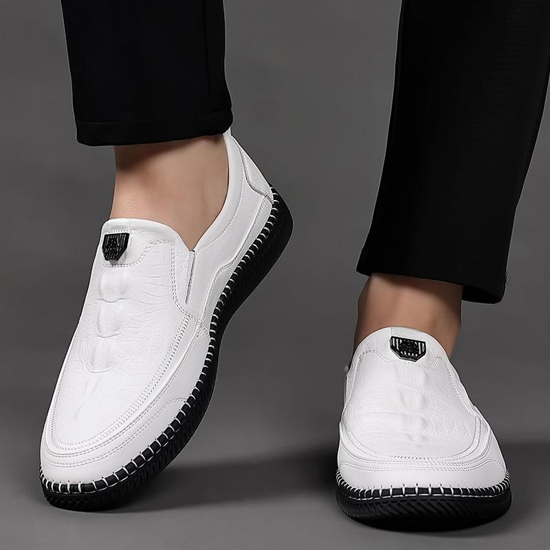 Модные весенне-осенние нескользящие туфли для вождения для мужчин, модные повседневные новые кожаные туфли для мужчин, новые дизайнерские однотонные мужские мокасины
