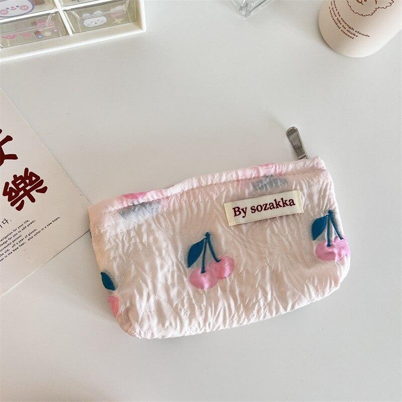 French Embossed Flower Cosmetic Bags Large Capacity Traveling Portable Storage Bags Girl's Casual Makeup Case Phone Hand Bags