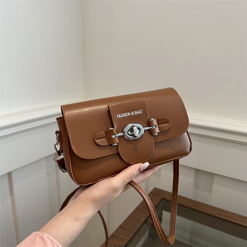 Сумка женская 2024 новая летняя повседневная сумка через плечо с косым ремешком персонализированная трендовая нишевая ретро модная женская маленькая квадратная сумка