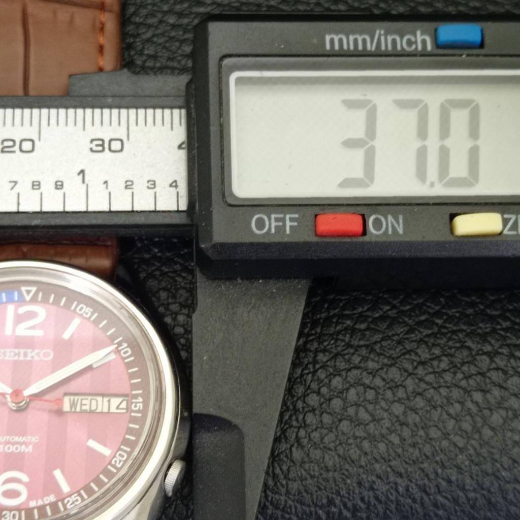 АВТОМАТИЧЕСКИЕ ВИНТАЖНЫЕ ЯПОНСКИЕ ЧАСЫ SEIKO 7009A МУЖСКИЕ С ЦИФЕРБЛАТОМ FERRARI a700412-5 R203-a700412