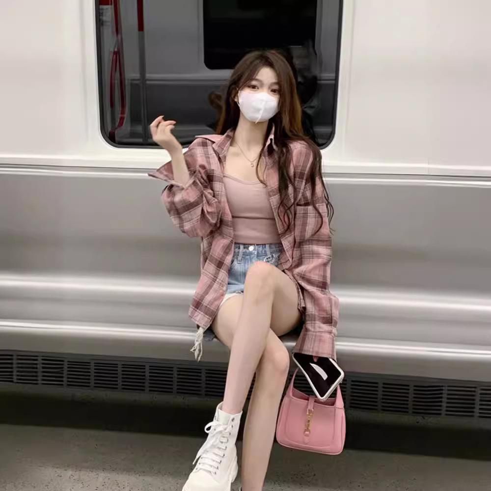 Женская розовая клетчатая рубашка-куртка с воротником поло - Лето 2024, средней длины, защита от солнца, топ с длинным рукавом