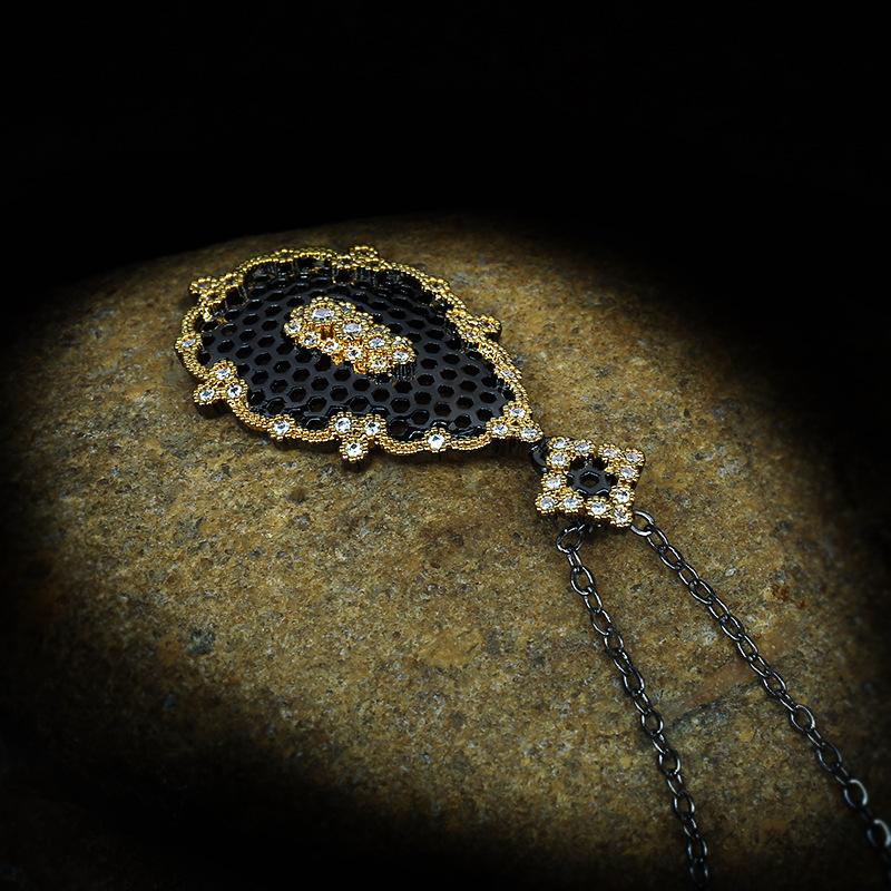 Итальянская авторская бижутерия Подвеска «Снежинка» Элегантное разделение цветов 925 Позолота Сверкающий циркониевый бриллиант Ретро Дворец С