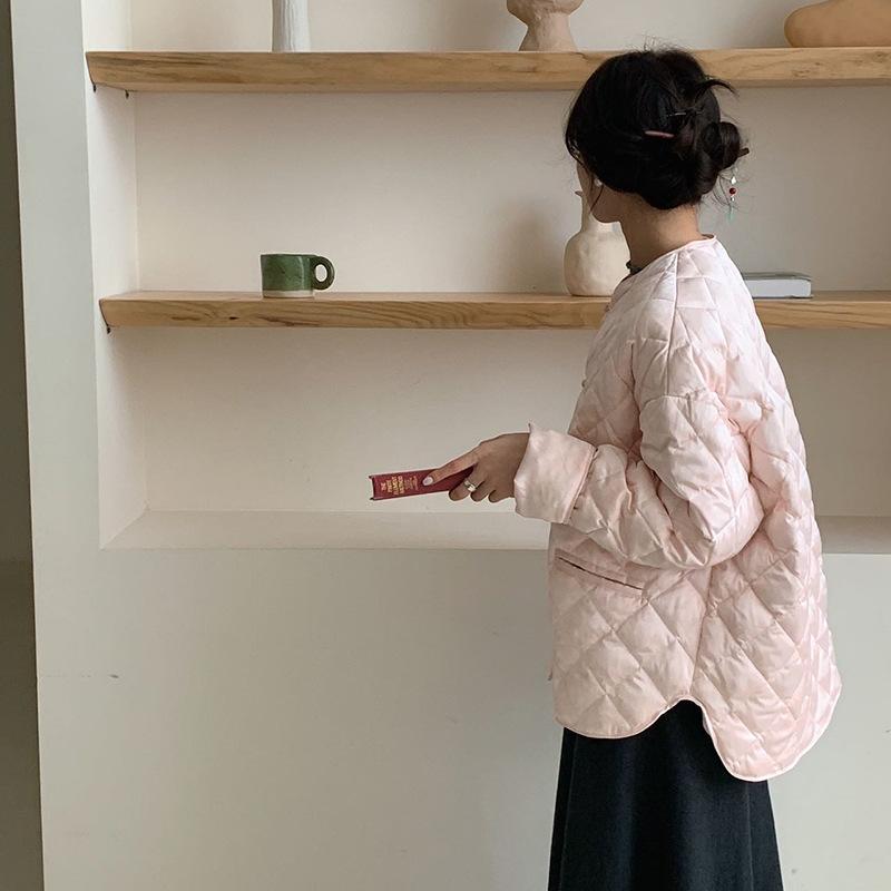Легкая роскошная новая китайская пуховая куртка женская короткая зимняя 2024 с круглым вырезом и литературным ромбом белая утиная пуховая повседневная теплая куртка