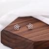 Hollow Daisy Stud Earrings Female Niche Design Earrings Raise Ear Holes Sleep Without Picking Earrings