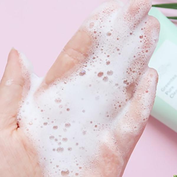 ROUND AROUND Green Tea Pure Cleansing Foam (250ml, 8.45 Fl.oz)