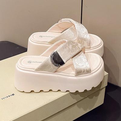 Модные летние тапочки на толстой платформе для женщин, роскошные дизайнерские женские шлепанцы, суперпредложения, ликвидация, женские тапочки 2025