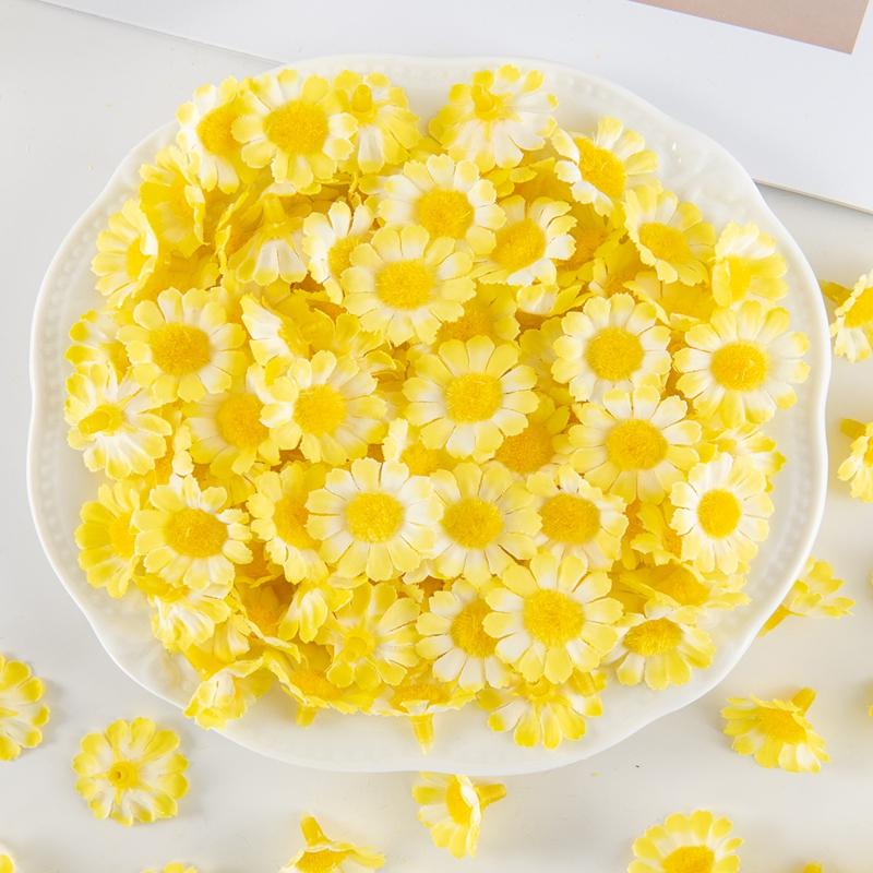 50/100pcs Artificial Flowers Sunflower Silk Daisy Head Festival Home Yard Wedding Decor DIY Scrapbook Fake Plant Festival Wreath