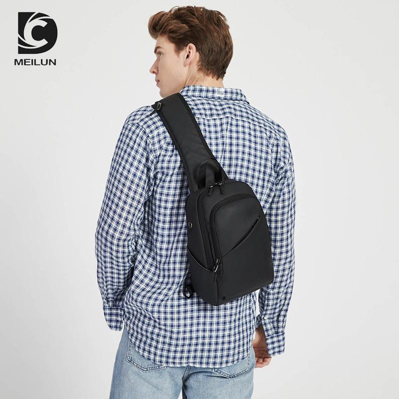 Chest Bag Men's Shoulder Bag Handbag Men's Crossbody Multifunctional Practical Mini Sports Waist Bag Diagonal Bag