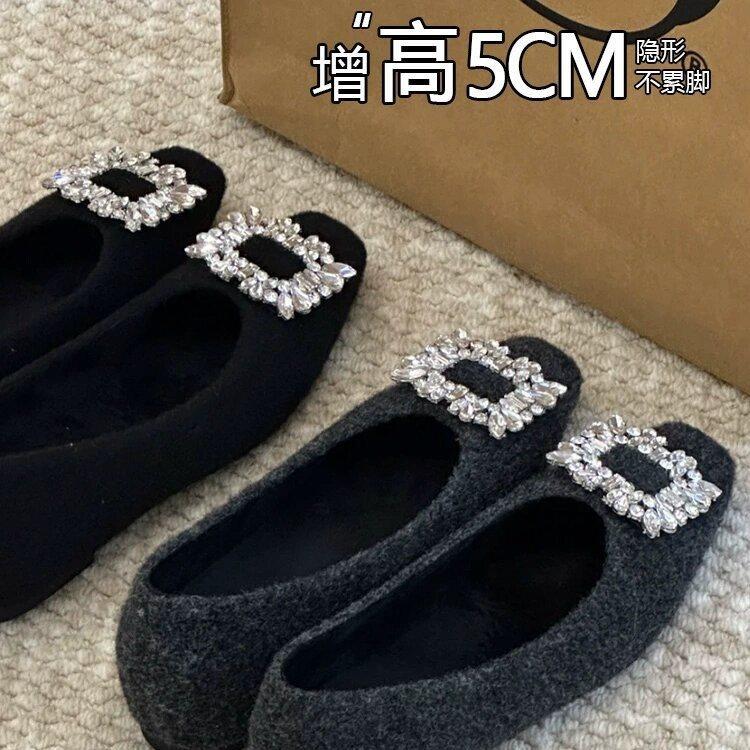 Внутреннее увеличение высоты Французский новый Мэри Джейн ощущение весны квадратный носок одинарная обувь женская обувь с мелким вырезом стразы 2025