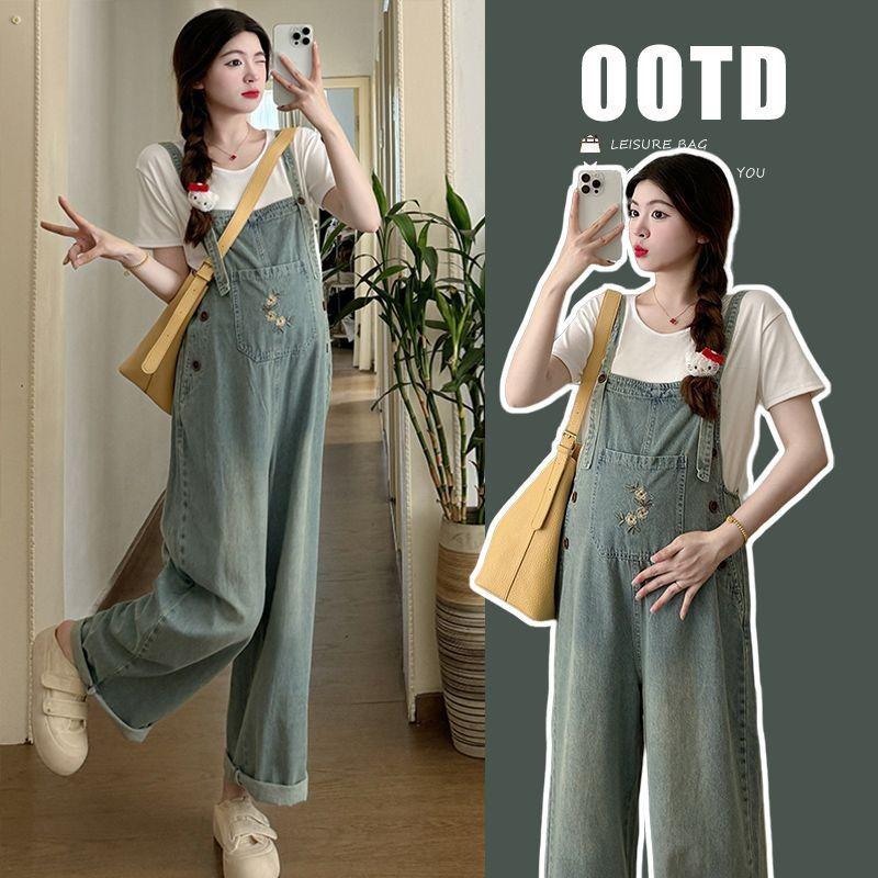 2026 Summer Maternity Fashion: Loose Retro Denim Overalls & Slimming White T-shirt Two-Piece Set
