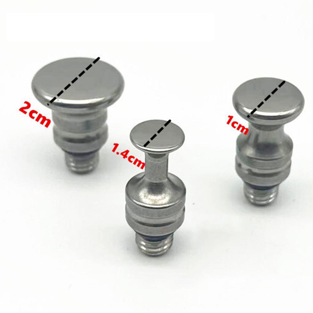 Молоток для ремонта вмятин на кузове автомобиля. Ремонт вмятин с помощью ударного выравнивания. Молоток для ремонта вмятин на кузове автомобиля.