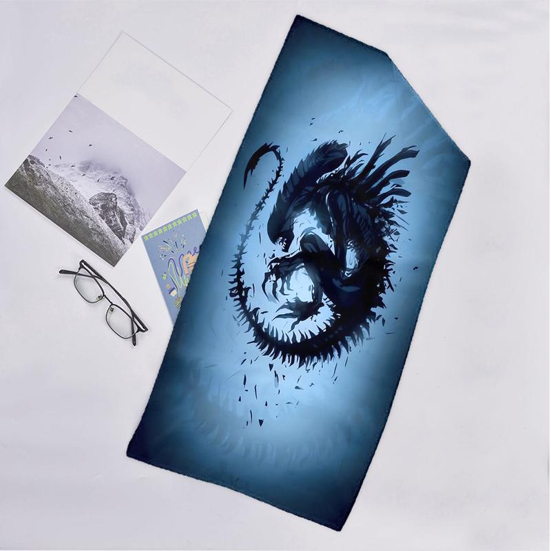 Alien Fashion Beach Towel: Ideal for Summer Adventures Soft, absorbent and quick drying suitable for swimming and bathing