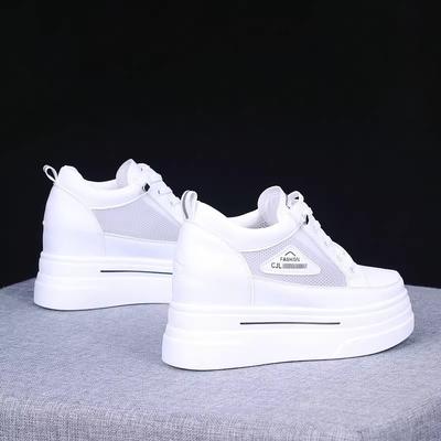 Белые туфли на внутренней платформе женские весенне-летние сетчатые дышащие на платформе маленькие повседневные спортивные кеды