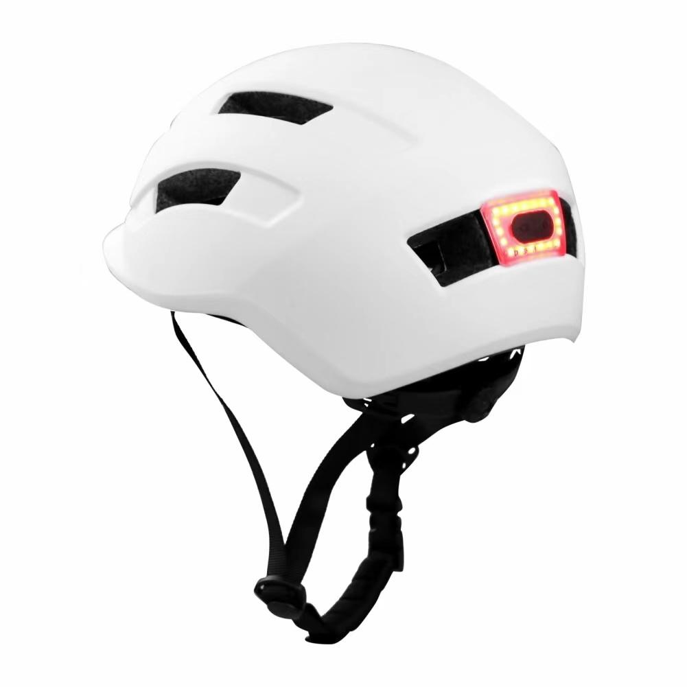 New Intelligent Three Alarm Lights Bicycle Helmet Outdoor Sports Electric Bicycle Helmet Led Motorcycle Bicycle Helmet