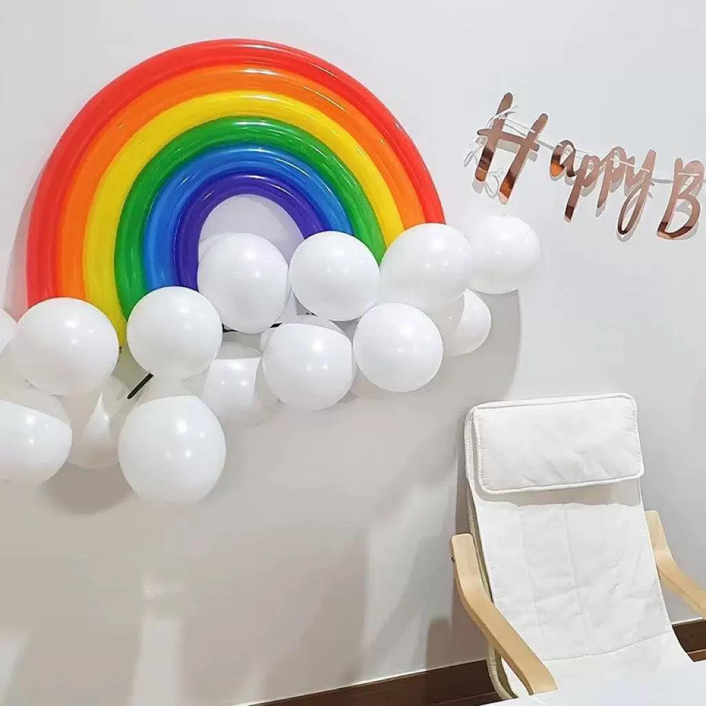 DIY Радужное Украшение из Воздушных Шаров для Празднования Первого Дня Рождения