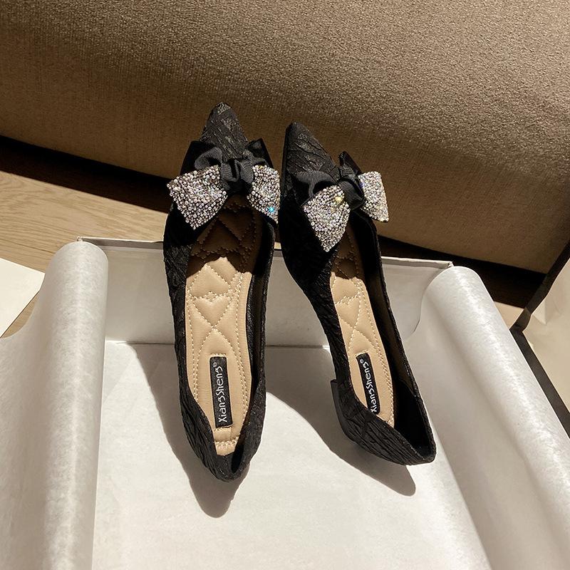 Pointed Single Shoes Women's New Shallow Mouth Rhinestone Bow Soft Sole Pregnant Women Ladyshoes Flat Beanie Shoes