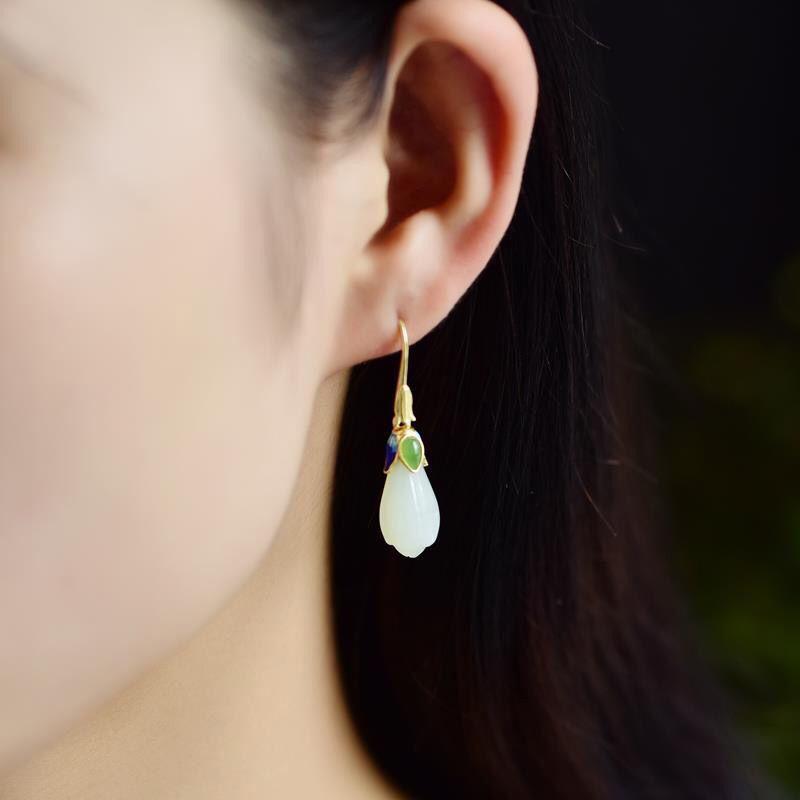 Натуральные серьги-орхидеи из нефрита Хэтянь для женщин, изысканный китайский стиль, креативный дизайн, легкая роскошь, длинные ювелирные аксессуары