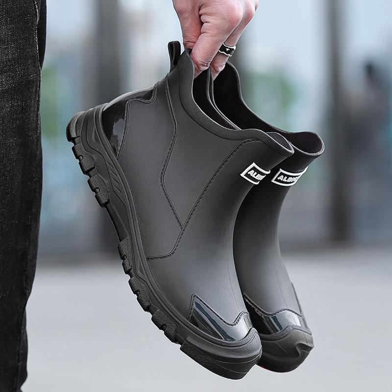 Fashionable Rain Boots For Men New Rainproof And Waterproof Shoes, Short Non-Slip Casual Fishing Rubber Boots, Work Rubber Shoes
