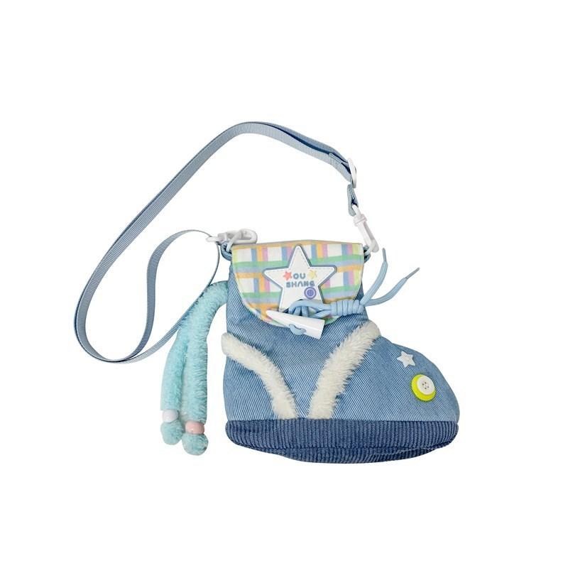 Plush Cartoon Shoe Shaped Shoulder Bag For Girls With Zipper Closure And Inner Pouch