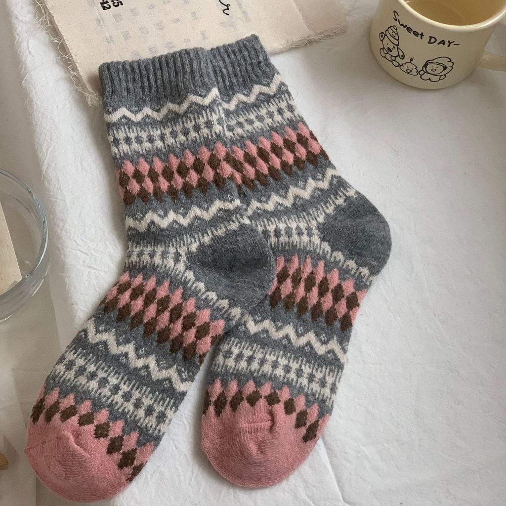 Женские ретро шерстяные носки в стиле Fair Isle - Этнический стиль, Теплые, Средней высоты, Идеально подходят для осени/зимы